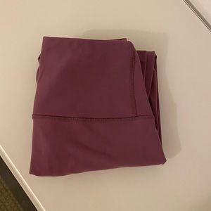 2 leggings size xs. Good condition. Sold as is.